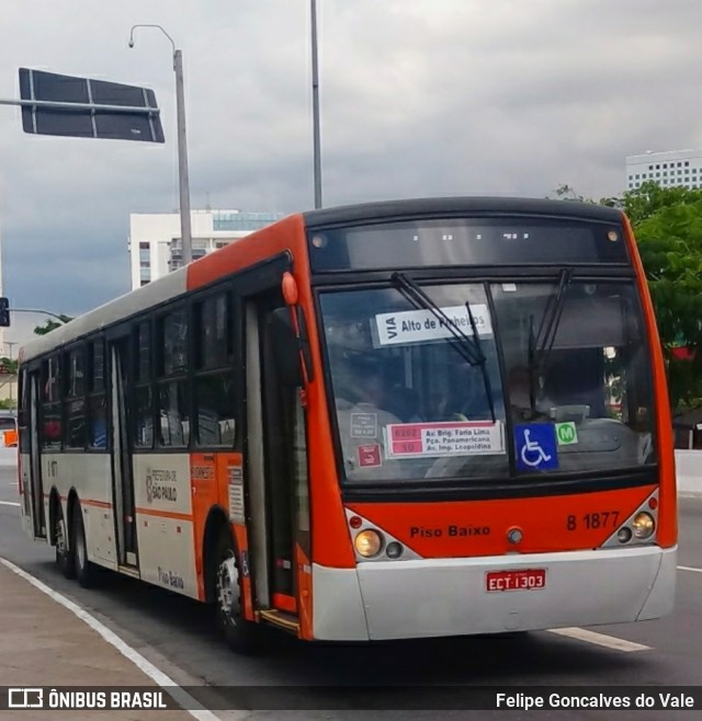 TRANSPPASS - Transporte de Passageiros 8 1877 na cidade de São Paulo, São Paulo, Brasil, por Felipe Goncalves do Vale. ID da foto: 6236379.