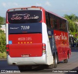 Expresso São Luiz 7110 na cidade de Cuiabá, Mato Grosso, Brasil, por Paulo Sergio Alves Venancio. Número da foto: #6236657.