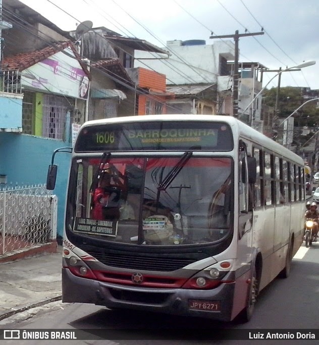 Boa Viagem Transportes 34695 na cidade de Salvador, Bahia, Brasil, por Luiz Antonio Doria. ID da foto: 6244815.