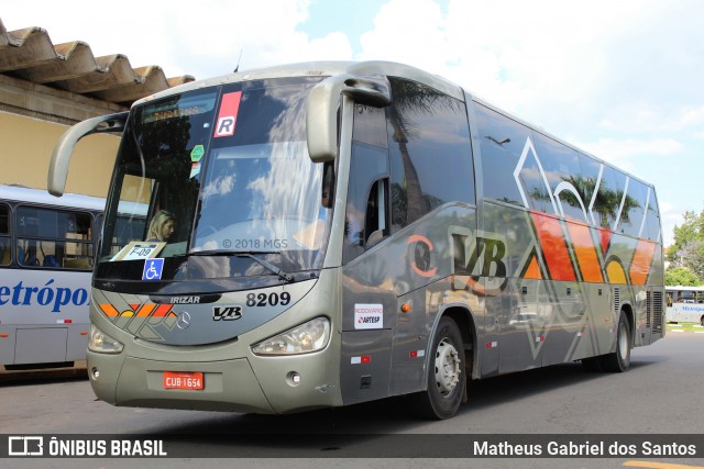VB Transportes e Turismo 8209 na cidade de Jaguariúna, São Paulo, Brasil, por Matheus Gabriel dos Santos. Número da foto: #6246913.