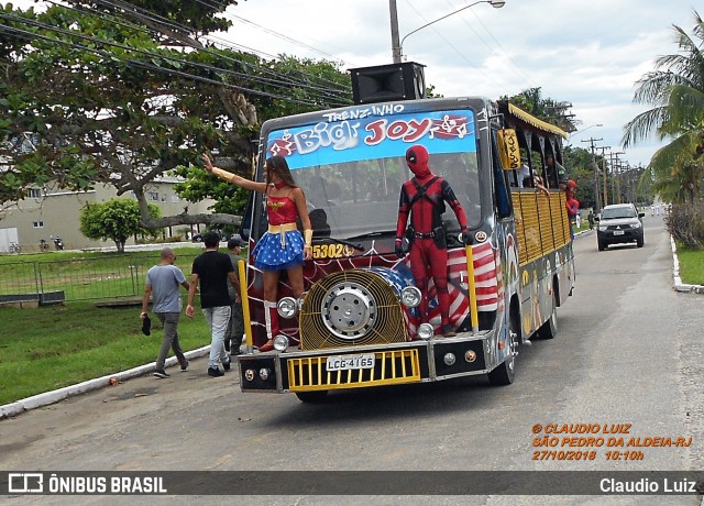 Ônibus Particulares  na cidade de São Pedro da Aldeia, Rio de Janeiro, Brasil, por Claudio Luiz. Número da foto: #6249708.