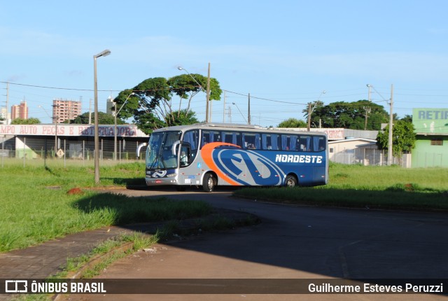 Expresso Nordeste 4475 na cidade de Campo Mourão, Paraná, Brasil, por Guilherme Esteves Peruzzi. ID da foto: 6198125.