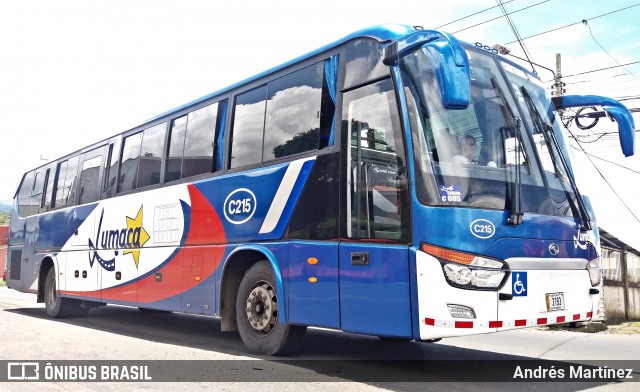 Lumaca C-215 na cidade de Brasil, por Andrés Martínez Rodríguez. ID da foto: 6199397.