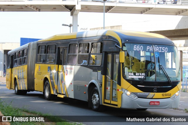 Auto Viação Ouro Verde 123032 na cidade de Campinas, São Paulo, Brasil, por Matheus Gabriel dos Santos. ID da foto: 6201854.