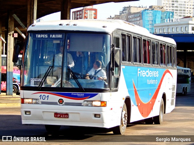 Expresso Frederes > Frederes Turismo 101 na cidade de Porto Alegre, Rio Grande do Sul, Brasil, por Sergio Marques . Número da foto: #6201481.