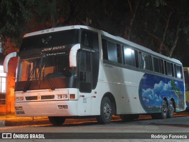 Ônibus Particulares 15110 na cidade de Maceió, Alagoas, Brasil, por Rodrigo Fonseca. Número da foto: #6201943.