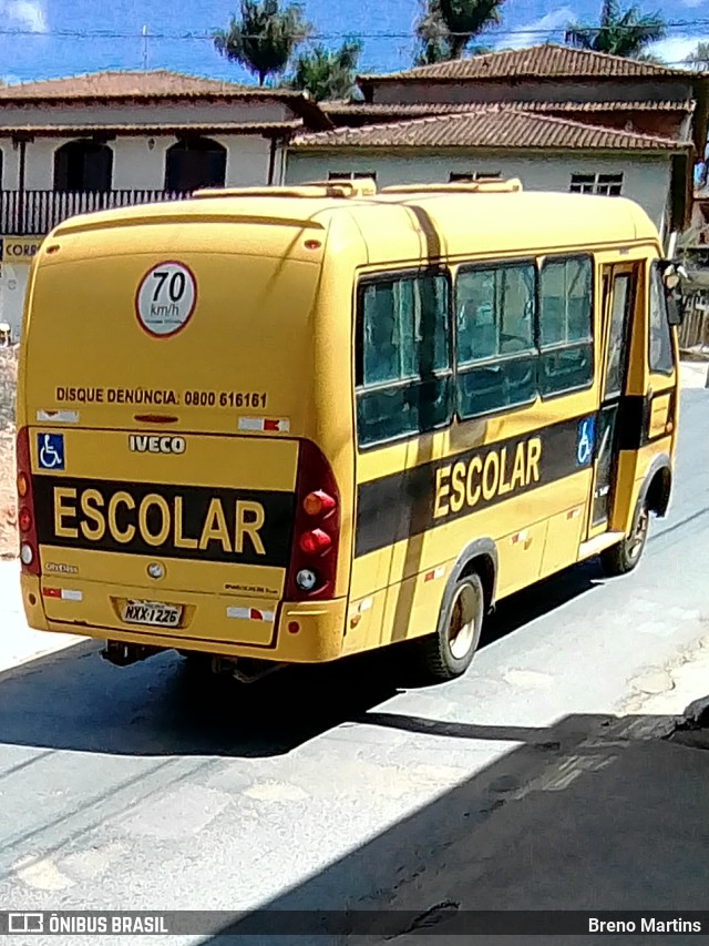 Escolares NXX1226 na cidade de Capelinha, Minas Gerais, Brasil, por Breno Martins. ID da foto: 6201215.