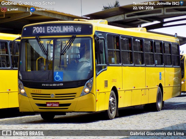 Gidion Transporte e Turismo 11332 na cidade de Joinville, Santa Catarina, Brasil, por Gabriel Giacomin de Lima. ID da foto: 6201473.