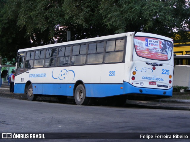 Viação Nossa Senhora Conquistadora 225 na cidade de Brasil, por Felipe Ferreira Ribeiro. Número da foto: #6205307.