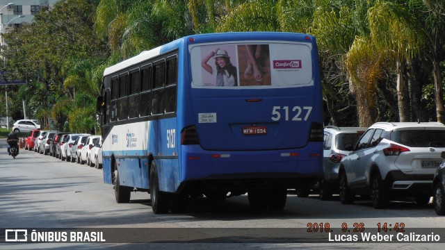 Insular Transportes Coletivos 5127 na cidade de Florianópolis, Santa Catarina, Brasil, por Lucas Weber Calizario. Número da foto: #6205582.