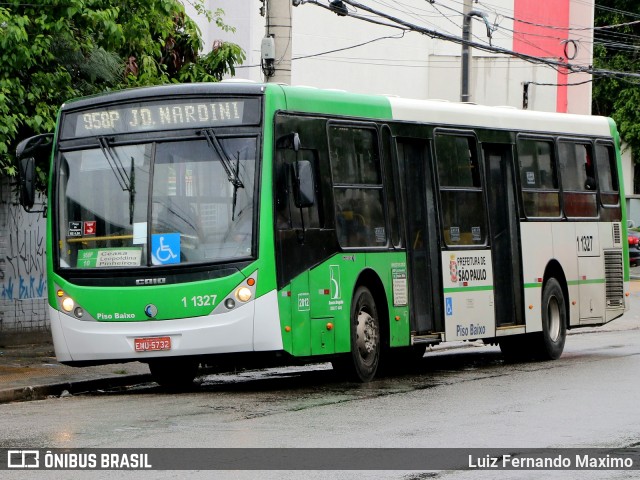 Viação Santa Brígida 1 1327 na cidade de São Paulo, São Paulo, Brasil, por Luiz Fernando Maximo. ID da foto: 6208655.