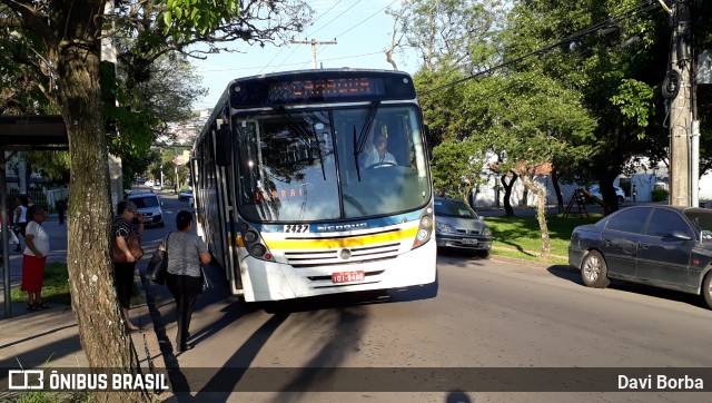 Trevo Transportes Coletivos 2427 na cidade de Porto Alegre, Rio Grande do Sul, Brasil, por Davi Borba. Número da foto: #6209804.