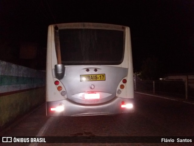 Ônibus Particulares 17 na cidade de Barra da Estiva, Bahia, Brasil, por Flávio  Santos. Número da foto: #6208956.