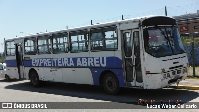 Empreiteira Abreu LBN7801 na cidade de Florianópolis, Santa Catarina, Brasil, por Lucas Weber Calizario. Número da foto: #6209393.