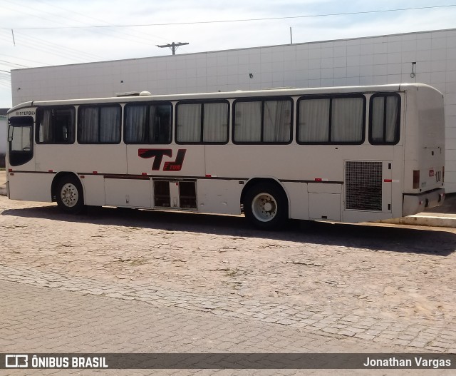 TJ Tur 100 na cidade de Guaíba, Rio Grande do Sul, Brasil, por Jonathan Vargas. ID da foto: 6208087.