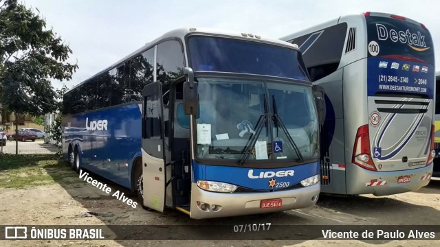 Líder Turismo 2500 na cidade de Paraty, Rio de Janeiro, Brasil, por Vicente de Paulo Alves. Número da foto: #6209031.