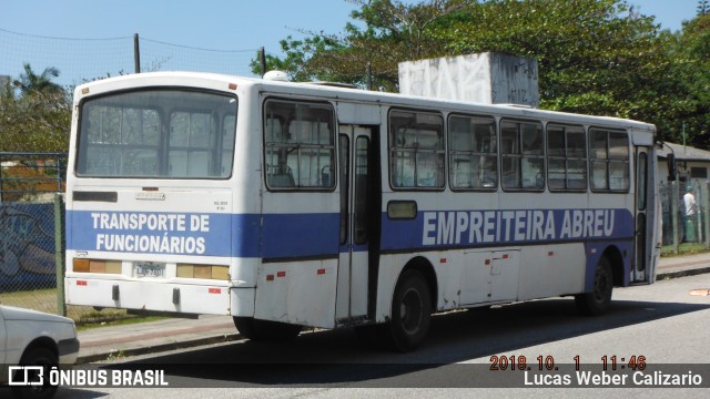 Empreiteira Abreu LBN7801 na cidade de Florianópolis, Santa Catarina, Brasil, por Lucas Weber Calizario. Número da foto: #6207794.
