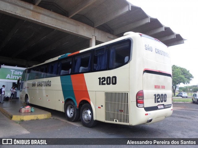 Empresa São Cristóvão 1200 na cidade de Araguari, Minas Gerais, Brasil, por Alessandro Pereira dos Santos. ID da foto: 6210864.