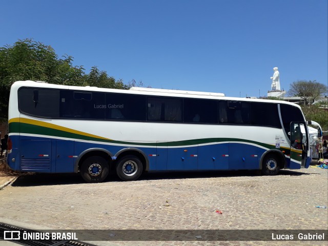 Ônibus Particulares 004 na cidade de Juazeiro do Norte, Ceará, Brasil, por Lucas Gabriel. Número da foto: #6211033.