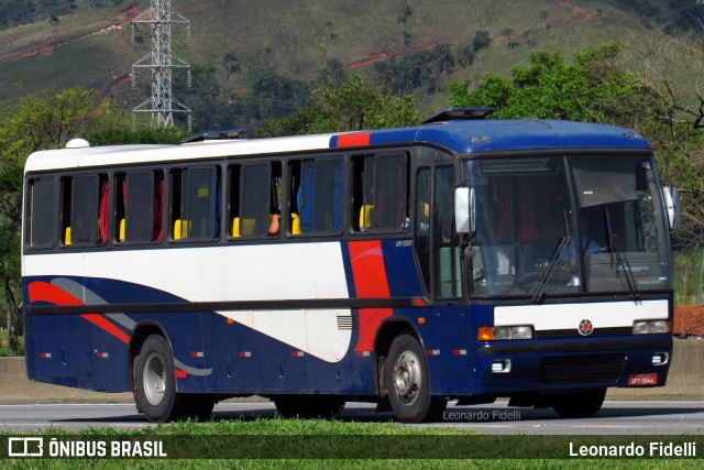 Ônibus Particulares 5644 na cidade de Roseira, São Paulo, Brasil, por Leonardo Fidelli. Número da foto: #6257849.