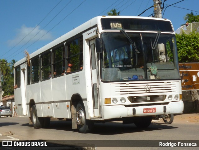 Ônibus Particulares Ex-São Francisco (AL) na cidade de São Miguel dos Milagres, Alagoas, Brasil, por Rodrigo Fonseca. ID da foto: 6257401.