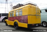Ônibus Particulares GMC 1952 na cidade de Campo Largo, Paraná, Brasil, por Alessandro Fracaro Chibior. Número da foto: #6257083.