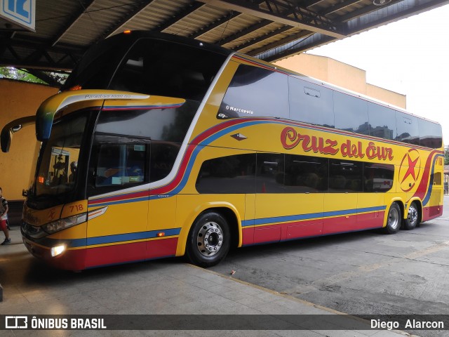 Cruz del Sur 718 na cidade de Brasil, por Diego Alarcon. Número da foto: #6278399.