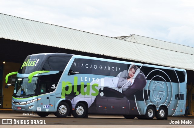 Viação Garcia 8825 na cidade de Maringá, Paraná, Brasil, por José Melo. Número da foto: #6281938.