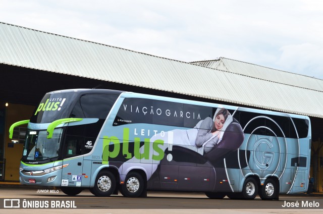 Viação Garcia 8825 na cidade de Maringá, Paraná, Brasil, por José Melo. ID da foto: 6281938.