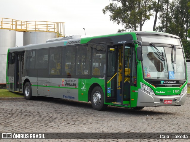 Viação Santa Brígida 1 1675 na cidade de Brasil, por Caio  Takeda. ID da foto: 6281860.