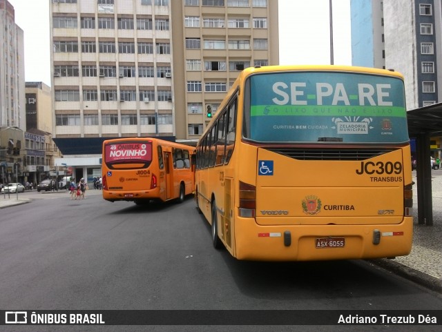 Expresso Azul JC309 na cidade de Curitiba, Paraná, Brasil, por Adriano Trezub Déa. ID da foto: 6284389.