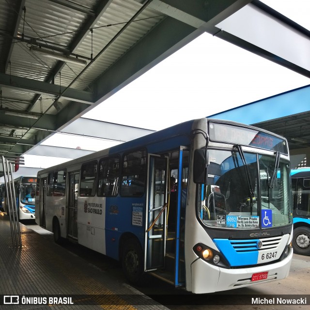 Transwolff Transportes e Turismo 6 6247 na cidade de São Paulo, São Paulo, Brasil, por Michel Nowacki. Número da foto: #6284927.