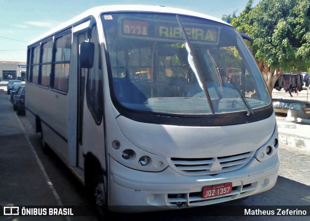 Escolares 3065 na cidade de João Dourado, Bahia, Brasil, por Matheus Zeferino. Número da foto: #6292055.