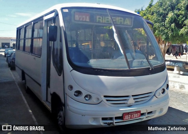 Escolares 3065 na cidade de João Dourado, Bahia, Brasil, por Matheus Zeferino. ID da foto: 6292055.