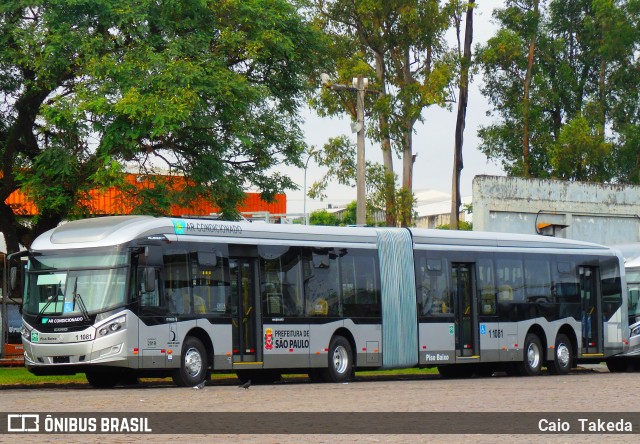 Viação Santa Brígida 1 1081 na cidade de Brasil, por Caio  Takeda. Número da foto: #6291839.