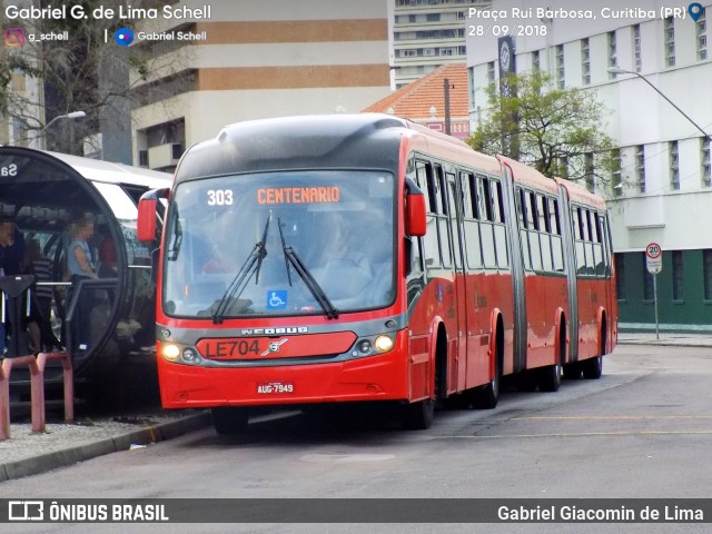 Araucária Transportes Coletivos LE704 na cidade de Curitiba, Paraná, Brasil, por Gabriel Giacomin de Lima. ID da foto: 6293800.