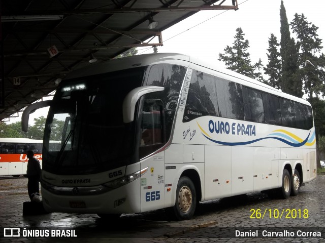 Viação Ouro e Prata 665 na cidade de Carazinho, Rio Grande do Sul, Brasil, por Daniel  Carvalho Correa. ID da foto: 6258649.