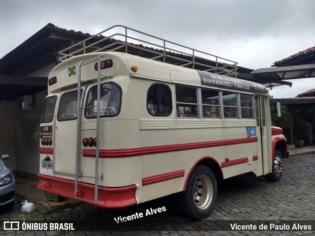 Ônibus Particulares 1964 na cidade de Ouro Preto, Minas Gerais, Brasil, por Vicente de Paulo Alves. ID da foto: 6295455.