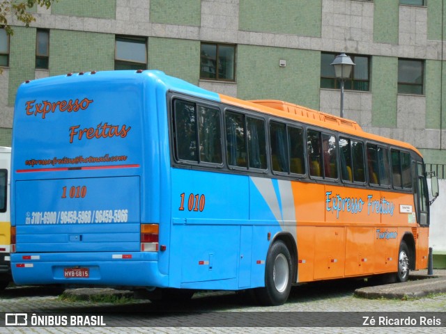 Expresso Freitas Turismo 1010 na cidade de Petrópolis, Rio de Janeiro, Brasil, por Zé Ricardo Reis. Número da foto: #6298489.