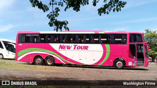 New Tour Turismo 3000 na cidade de Barra do Piraí, Rio de Janeiro, Brasil, por Washington Firme. Número da foto: #6298989.