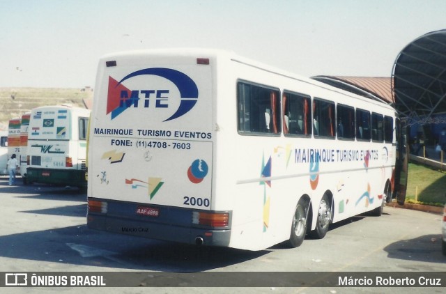 Ônibus Particulares 2000 na cidade de Aparecida, São Paulo, Brasil, por Márcio Roberto Cruz. ID da foto: 6301476.