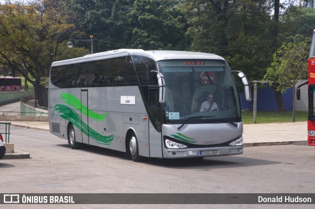 Planeta Tours 73 na cidade de Lisbon, Lisbon, Portugal, por Donald Hudson. ID da foto: 6304285.