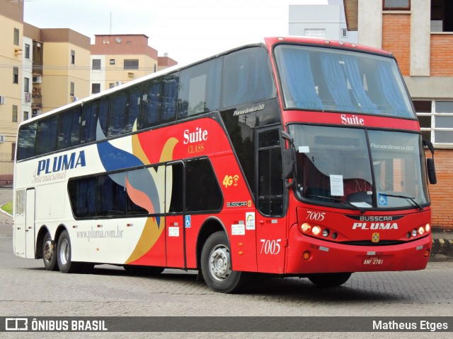 Pluma Conforto e Turismo 7005 na cidade de Santa Maria, Rio Grande do Sul, Brasil, por Matheus Etges. Número da foto: #6304551.