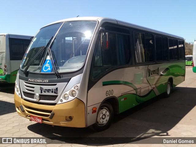 Turin Transportes 600 na cidade de Ouro Branco, Minas Gerais, Brasil, por Daniel Gomes. Número da foto: #6305913.