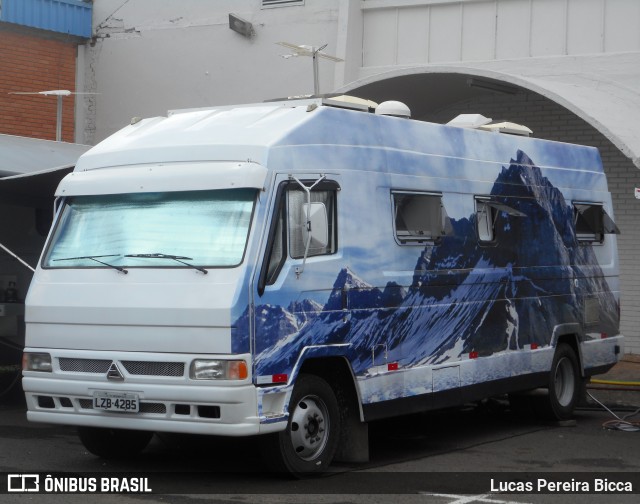 Motorhomes 4285 na cidade de Novo Hamburgo, Rio Grande do Sul, Brasil, por Lucas Pereira Bicca. Número da foto: #6309854.