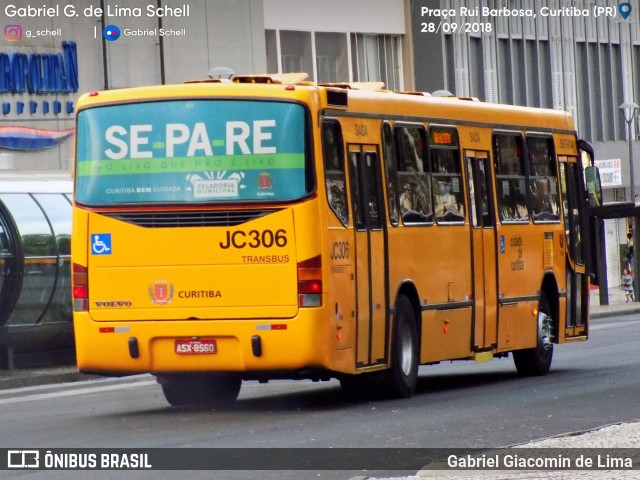 Expresso Azul JC306 na cidade de Curitiba, Paraná, Brasil, por Gabriel Giacomin de Lima. ID da foto: 6312889.