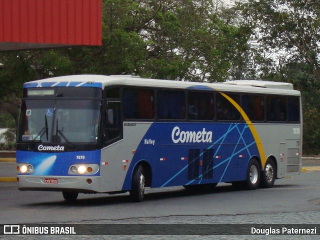 Viação Cometa 7670 na cidade de Guaratinguetá, São Paulo, Brasil, por Douglas Paternezi. ID da foto: 6311891.