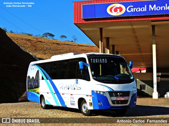 Ramos Turismo 3700 na cidade de João Monlevade, Minas Gerais, Brasil, por Antonio Carlos Fernandes. ID da foto: 6313885.