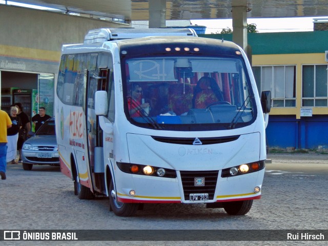 Ônibus Particulares 212 na cidade de Pantano Grande, Rio Grande do Sul, Brasil, por Rui Hirsch. ID da foto: 6316640.