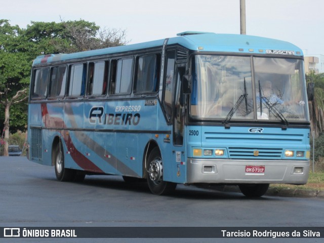 Expresso Ribeiro 2500 na cidade de Montes Claros, Minas Gerais, Brasil, por Tarcisio Rodrigues da Silva. ID da foto: 6265162.